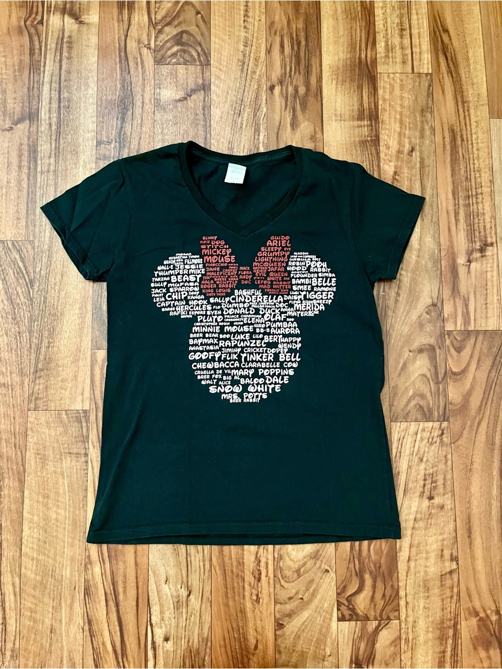 Minnie Mouse Black Short-Sleeve Tee with Red & White Word Art